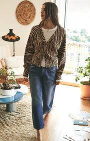 Savelo The Off Duty Mid-Rise Bowed Ankle Denim