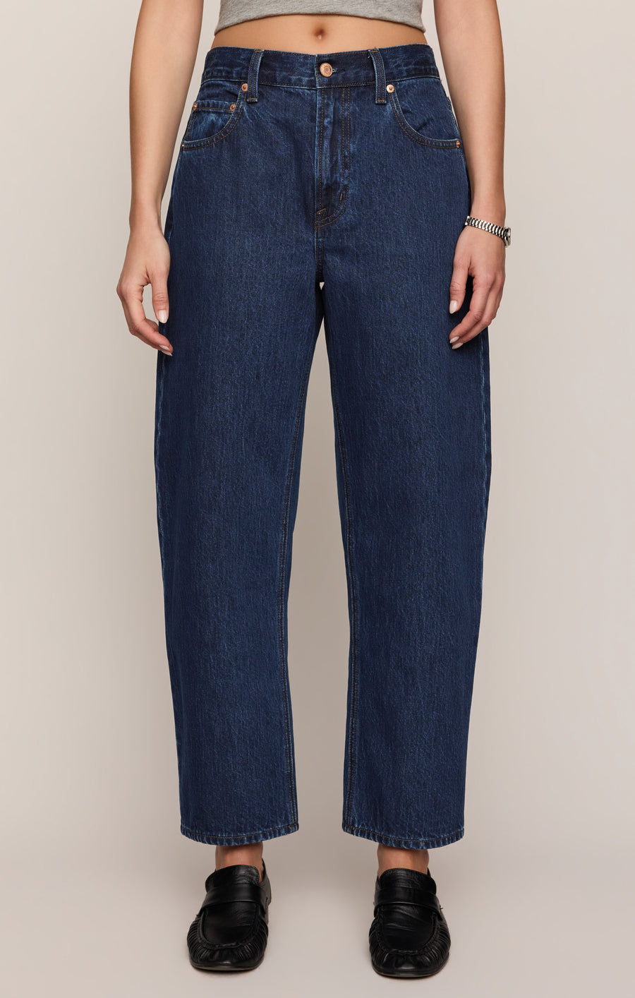 Savelo The Off Duty Mid-Rise Bowed Ankle Denim
