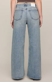 Savelo The Stunner Mid-Rise Wide Denim