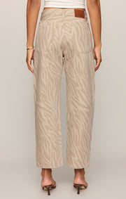 Savelo The Off Duty Mid-Rise Bowed Ankle Denim