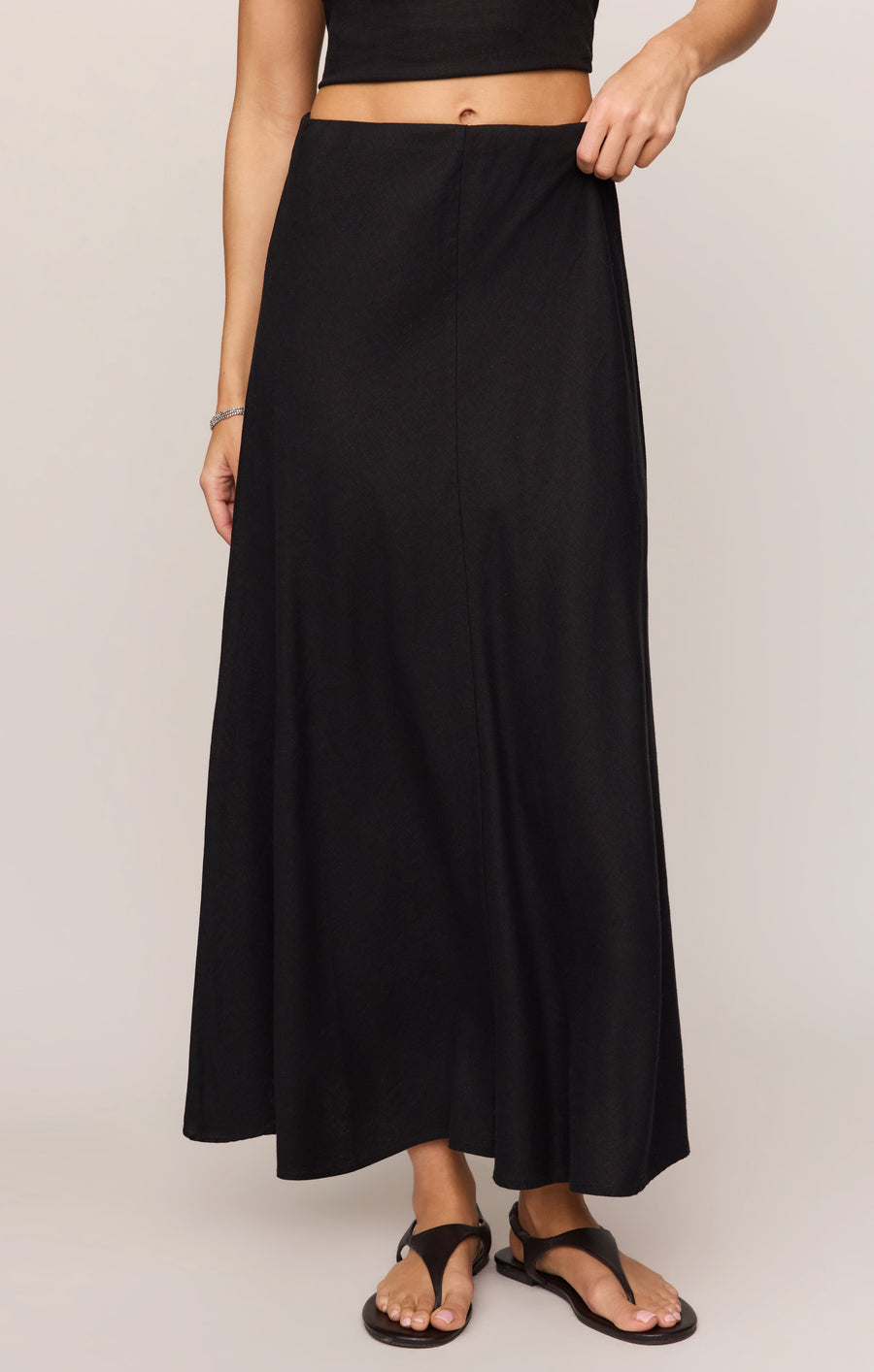 Savelo Meryl Midi Skirt