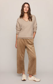 Savelo Endure V-Neck Sweater